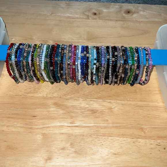 Stretch bracelets - Picture 3 of 5